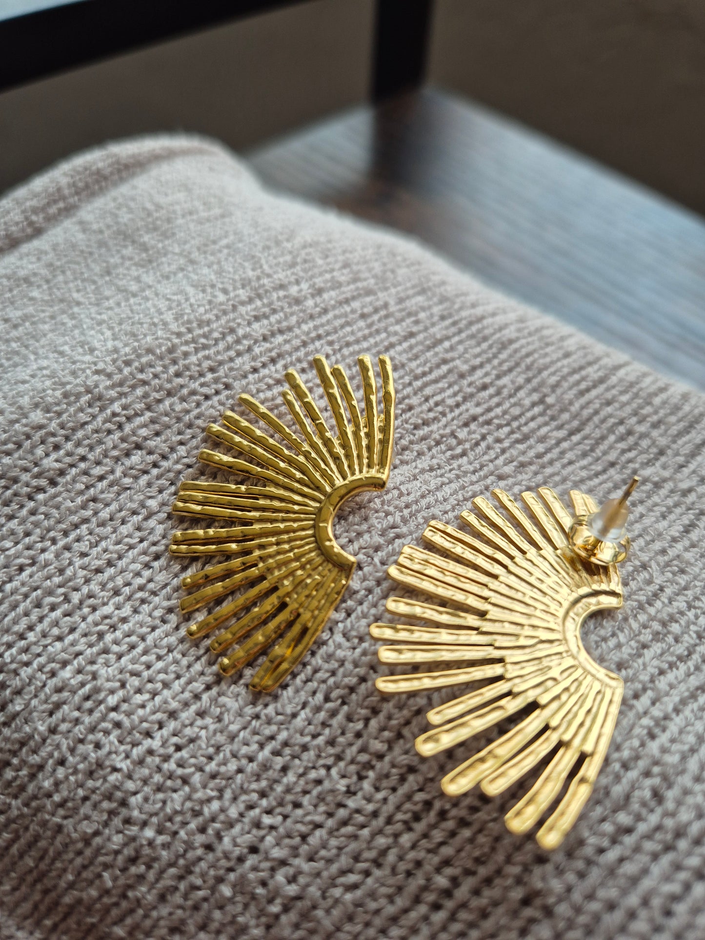 Aretes Aura